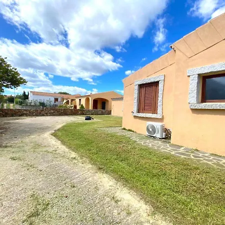 Rosa San Teodoro (Sardinia)