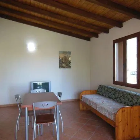 Rosa * San Teodoro (Sardinia)